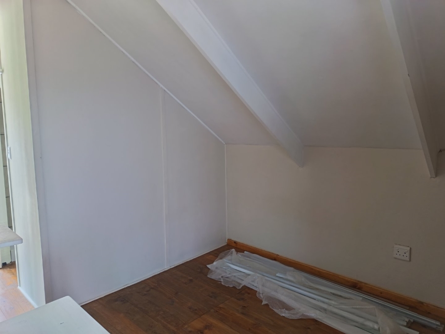 4 Bedroom Property for Sale in Herolds Bay Western Cape